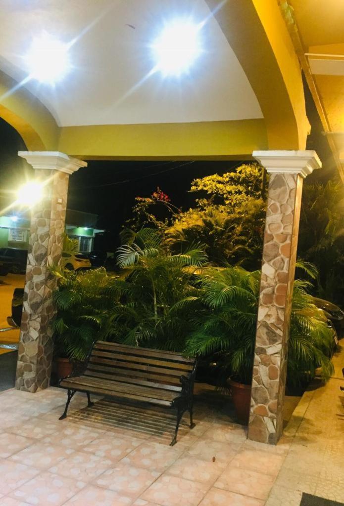 Hotel El Reformador Πουέρτο Μπάριος Εξωτερικό φωτογραφία